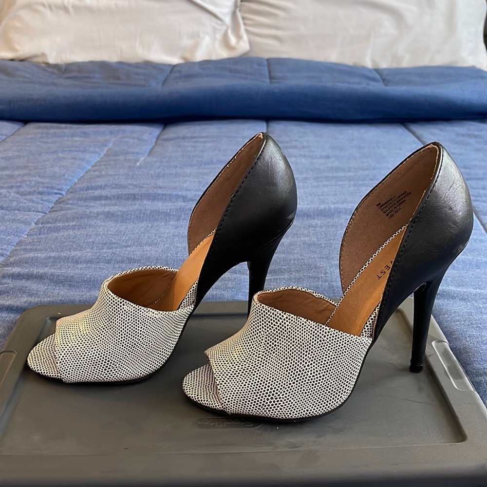 Black and white pumps